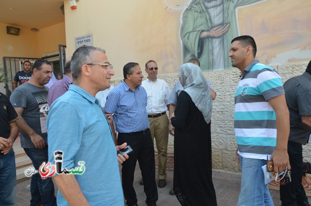 كفرقاسم- فيديو : رئيس البلدية عادل بدير والاستاذ وليد طه يفتتحون العام الدراسي باتقان وسط  فرحة عارمة للطلاب والاهالي 